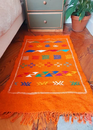 95 x 60 - Tapis kilim berbère orange à motifs ethniques multicolore - Art du Maroc, marke: Artisseuse, zustand: Sehr gut, 49,90 €, 53,10 € beinhaltet Vinted-Käuferschutz Pro