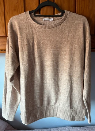 Camisola bege malha Stradivarius - tamanho S, marca: Stradivarius, estado: Muito bom, tamanho: S / 36 / 8, €9.50, €10.68 inclui Proteção do Comprador