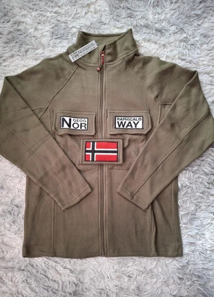 Polaire Zippée Tantouna Col montant Geographical Norway Kaki Taille M, merk: Geographical Norway, staat: Nieuw met prijskaartje, maat: M, € 30,00, € 32,20 inclusief Kopersbescherming