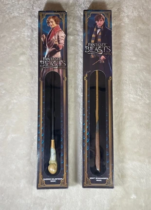 lot de 2 baguettes, Les Animaux Fantastiques, magie, noir/marron, collection/décoration, état: Neuf sans étiquette, taille: Taille unique, 30,00 €, 32,20 € Protection acheteurs incluse