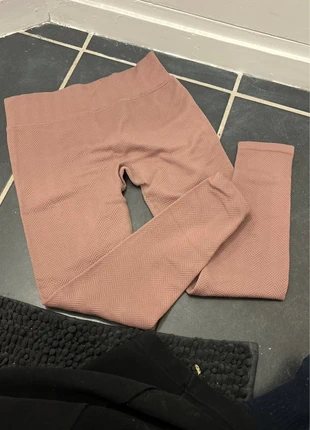 Legging taille s, marque: Zara, état: Neuf sans étiquette, taille: S / 36 / 8, 5,00 €, 5,95 € Protection acheteurs incluse