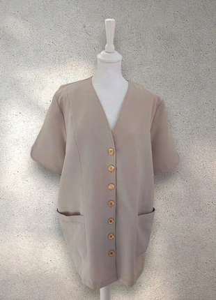 Surchemise manches courtes beige boutons dorés taille 50, condition: Very good, size: 5XL / 50 / 22, €5.00, €5.95 includes Buyer Protection Pro