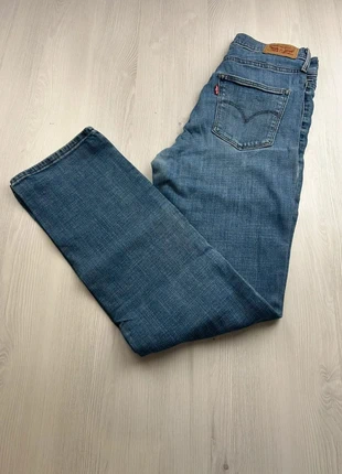 Jeans Levi's Femme Coupe Droite Straigth Taille Mi Haute Bleu Taille 36, marque: Levi's, état: Très bon état, taille: S / 36 / 8, 20,00 €, 21,70 € Protection acheteurs (Pro) incluse