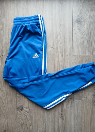 Jogging survetement adidas bleu, marque: adidas, état: Bon état, taille: M, 16,00 €, 17,50 € Protection acheteurs incluse
