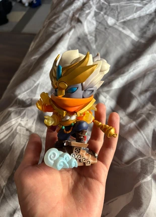 League Of Legends Staff God Jax Figure, brand: League of Legends, condition: Very good, size: XL, €18.99, €20.64 includes Buyer Protection