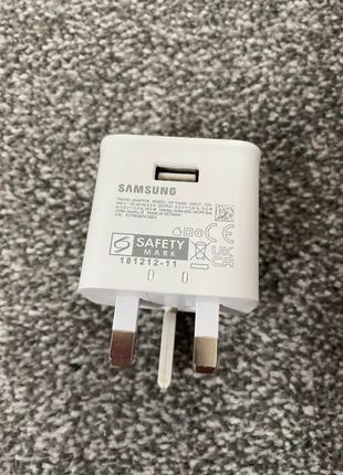 Samsung genuine charging plug, brand: Samsung, condition: Very good, £2.50, £3.33 includes Buyer Protection