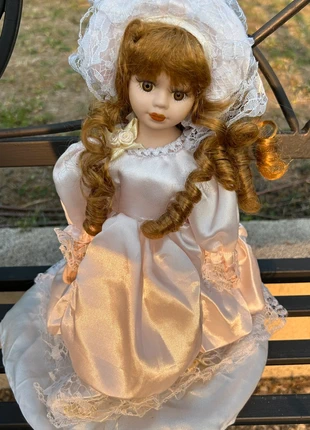 Jolie poupée romantique, marque: Collection, état: Très bon état, taille: Taille unique, 8,00 €, 9,10 € Protection acheteurs incluse