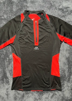 T-shirt à compression quart zip noir et rouge kalenji vintage performance sport, marque: Kalenji, état: Très bon état, taille: S, 13,99 €, 15,39 € Protection acheteurs incluse