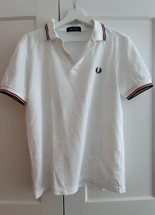Fred Perry Polo, marke: Fred Perry, zustand: Sehr gut, größe: M, 45,00 €, 47,95 € inklusive Vinted-Käuferschutz