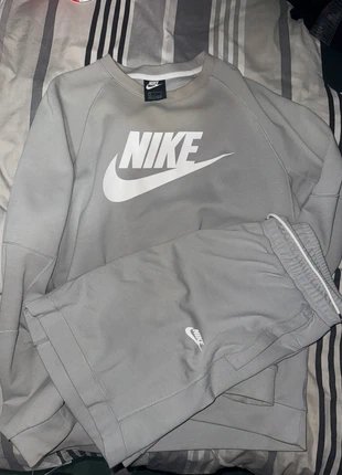 Nike shorts & jumper set, brand: Nike, condition: Very good, size: L, £45.00, £47.95 includes Buyer Protection