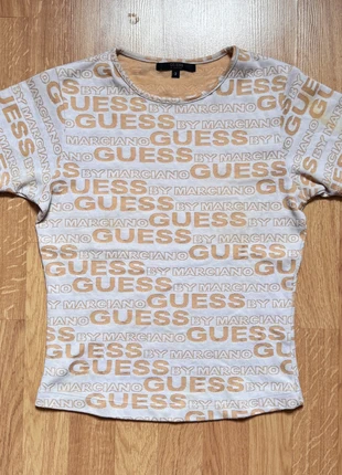 T-shirt Guess by Marciano logo all over / vintage / crop top, brand: GUESS, condizioni: Ottime, taglia: S / IT 40 / EU 36, €15.00, €16.45 include la Protezione acquisti
