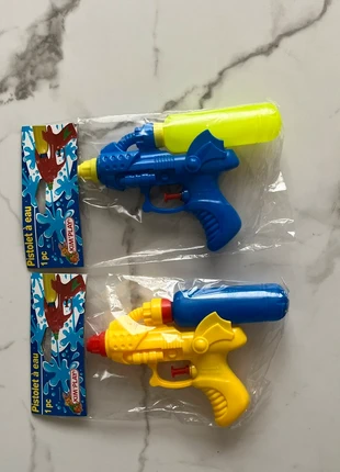 Lot pistolet à eau, brand: King Jouet, condition: New with tags, size: S, €6.00, €7.00 includes Buyer Protection