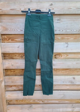 Pantalon vert H&M, marque: H&M, état: Neuf sans étiquette, taille: XS / 34 / 6, 5,00 €, 5,95 € Protection acheteurs incluse