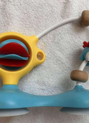 Tafelspeeltje van Skip Hop, merk: SKIP HOP, staat: Heel goed, maat: 6-9 maanden / 68 cm, € 2,50, € 3,33 inclusief Kopersbescherming