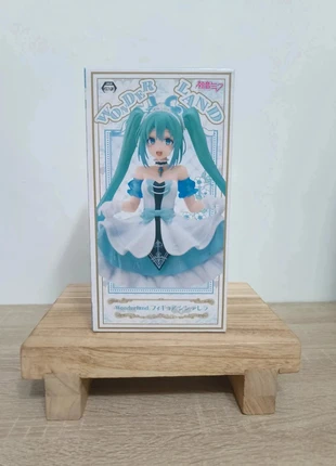 figurine hatsune miku wonderland figure cinderela cendrillon (neuve), merk: Sega, staat: Heel goed, maat: Universeel, € 22,00, € 23,80 inclusief Kopersbescherming Pro