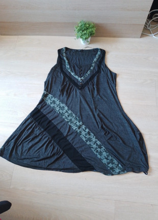 Haut Femme Danny, Bonne Affaire, marke: Danny, zustand: Sehr gut, größe: XXL / 44 / 16, 2,60 €, 3,43 € inklusive Vinted-Käuferschutz