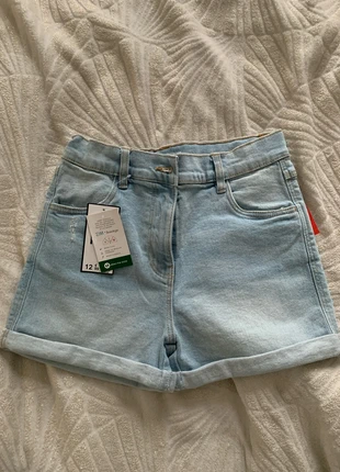 Short jean, marque: Kiabi, état: Neuf avec étiquette, taille: XS / 34 / 6, 5,00 €, 5,95 € Protection acheteurs incluse
