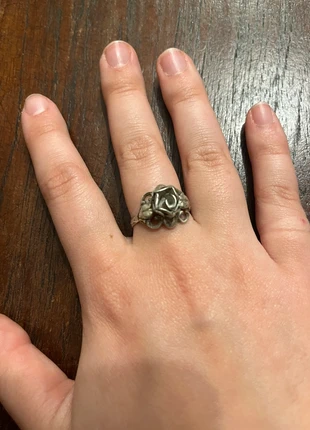 Ring met bloem, état: Très bon état, taille: 16,5 mm, 5,00 €, 5,95 € Protection acheteurs incluse