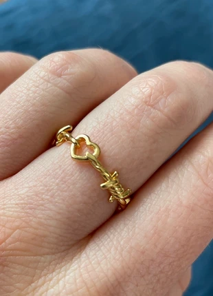 Goldener Ring Stacheldraht und Herz Größe 58, brand: Sonstiges, condizioni: Nuovo senza cartellino, taglia: 18,5 mm Ø / 19,5, €12.00, €13.30 include la Protezione acquisti