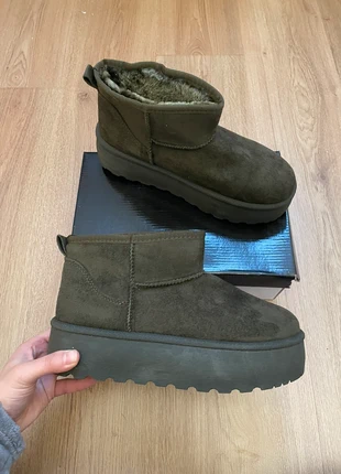 Superbes boots fourrées kaki 😍, brand: Boutique Parisienne, condition: Very good, size: 40, €16.00, €17.50 includes Buyer Protection Pro
