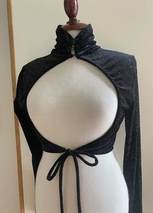 Topje bolero van Bershka, merk: Bershka, staat: Goed, maat: M / 38 / 10, € 9,00, € 10,15 inclusief Kopersbescherming