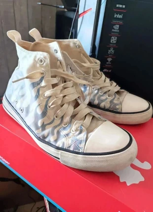 Baskets montantes ASOS T42 – camouflage beige & flammes violettes cadeau noel, brand: ASOS, condition: Good, size: 42, €9.00, €10.15 includes Buyer Protection