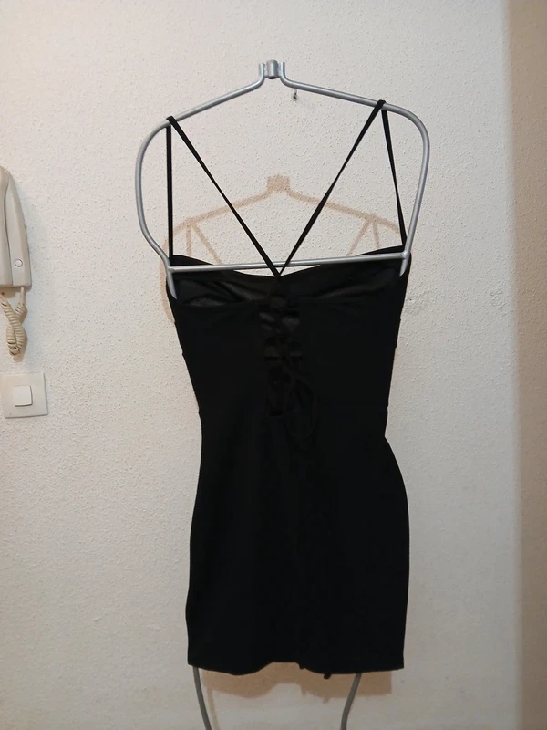Robe a bretelles avec dos croisée " shein" taille xs - photo numéro 3
