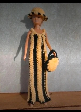 🎁 Cadeau Noël 🎁 Tenue jaune et noir pour poupée type Barbie 🎁, marque: Fait Main, état: Neuf sans étiquette, taille: Taille unique, 2,54 €, 3,37 € Protection acheteurs incluse