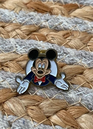Pins Disney vintage Mickeymouse, brand: Disney, condition: Very good, €6.00, €7.00 includes Buyer Protection