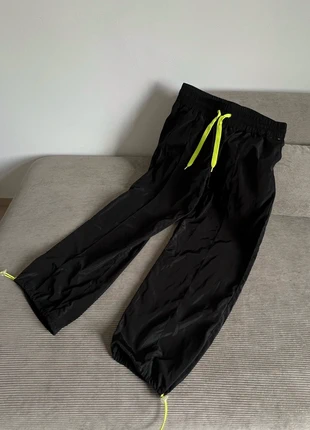 Sport pant jogger training H&m black fluo Green Yellow pilâtes yoga, brand: H&M, condizioni: Ottime, taglia: L / IT 44 / EU 40, €6.00, €7.00 include la Protezione acquisti