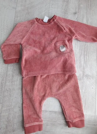 Jogging 6mois, marke: sans marque, zustand: Sehr gut, größe: 6-9 Monate / 68, 2,00 €, 2,80 € inklusive Vinted-Käuferschutz