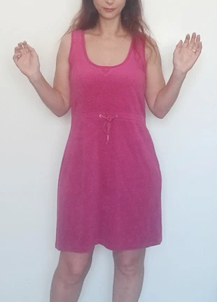 Robe fushia matière douce taille 42, marque: Autre Ton, état: Très bon état, taille: XL / 42 / 14, 10,00 €, 11,20 € Protection acheteurs (Pro) incluse