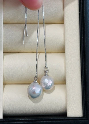 High lustre baroque pearl earrings dangling, brand: Pearl, condition: Very good, £10.00, £11.20 includes Buyer Protection