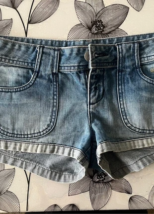 Short en jean, marke: Billabong, zustand: Sehr gut, größe: M / 38 / 10, 10,00 €, 11,20 € inklusive Vinted-Käuferschutz