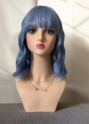 Perruque synthétique courte bleue clair avec frange, brand: wig, condition: Very good, €15.00, €16.45 includes Buyer Protection