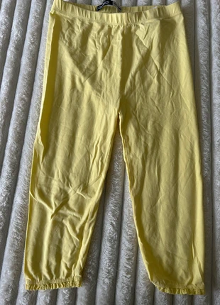 legging jaune okaïdi taille 14 ans trois quarts neuf jamais porté sans étiquette, marque: Okaïdi, état: Neuf sans étiquette, taille: 14 ans / 164 cm, 1,00 €, 1,75 € Protection acheteurs incluse