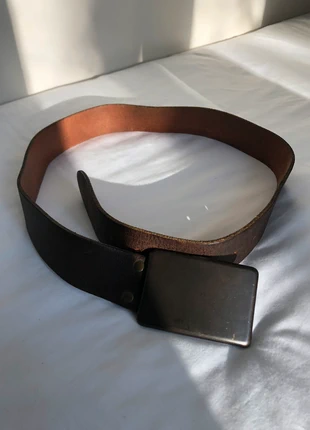 Ceinture Devred en cuir marron, marque: Devred, état: Très bon état, taille: Ajustable, 6,00 €, 7,00 € Protection acheteurs incluse