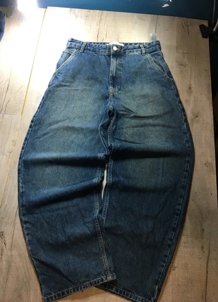 Jean baggy Bershka vintage oversize Y2K 66, marke: Bershka, zustand: Gut, größe: W26 | DE 42, 25,00 €, 26,95 € inklusive Vinted-Käuferschutz