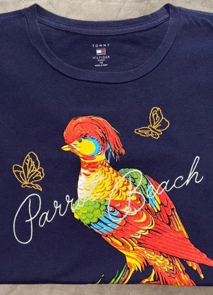 T-shirt femme bleu marine Parrot Beach brodé - Tommy Hilfiger - taille 1X - très bon état, marca: Tommy Hilfiger, estado: Muito bom, tamanho: XL / 42 / 14, €15.00, €16.45 inclui Proteção do Comprador