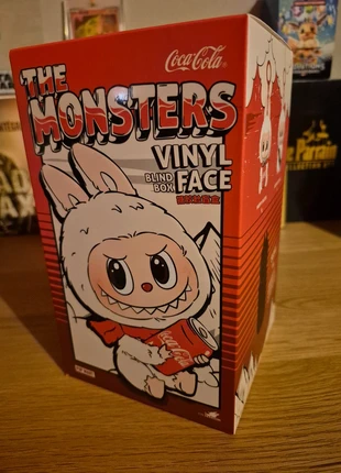 Labubu "officiel" coca cola, marque: POPMART, état: Neuf avec étiquette, 100,00 €, 105,70 € Protection acheteurs incluse