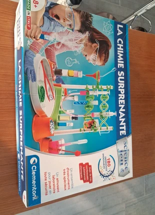 La chimie surprenante, brand: Clementoni, condition: Good, size: 8 years / 128 cm, €15.00, €16.45 includes Buyer Protection