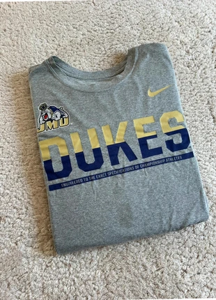 T-shirt à manches longues Nike universitaire / Taille M, brand: Nike, condition: Good, size: M, €9.00, €10.15 includes Buyer Protection