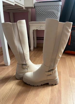 Botte haute taille 36 couleur crème, marke: Lady Glory, zustand: Sehr gut, größe: 36, 25,00 €, 26,95 € inklusive Vinted-Käuferschutz