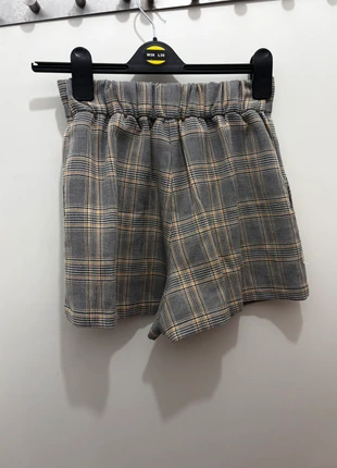 Short à ligne, marque: Pull & Bear, état: Très bon état, taille: S / 36 / 8, 3,00 €, 3,85 € Protection acheteurs incluse