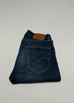 👖- Jeans levi’s bleu marine 512 W30 L34, merk: Levi's, staat: Heel goed, maat: W30 | FR 40, € 25,00, € 26,95 inclusief Kopersbescherming