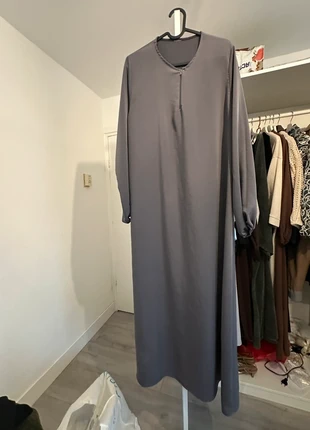 Grijze abaya jurken, merk: merkloos, staat: Nieuw zonder prijskaartje, maat: Overige, € 5,50, € 6,48 inclusief Kopersbescherming