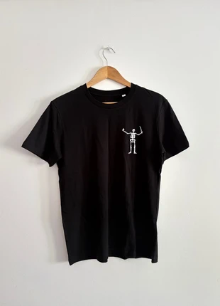 T-shirt preta, staat: Nieuw met prijskaartje, maat: L, € 5,00, € 5,95 inclusief Kopersbescherming