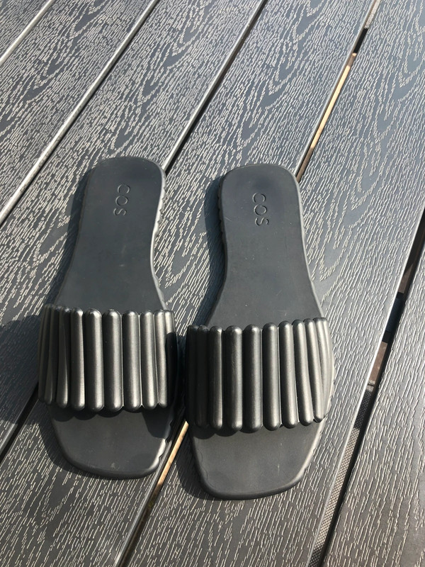 Slippers COS maat 36