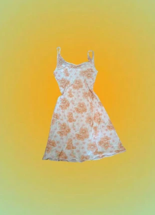 White slip dress with flowers nightgown, brand: Vintage Dressing, condizioni: Buone, taglia: S / IT 40 / EU 36, €8.00, €9.10 include la Protezione acquisti