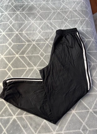 Jogging Adidas Noir | D, marke: adidas, zustand: Sehr gut, größe: S, 12,00 €, 13,30 € beinhaltet Vinted-Käuferschutz Pro